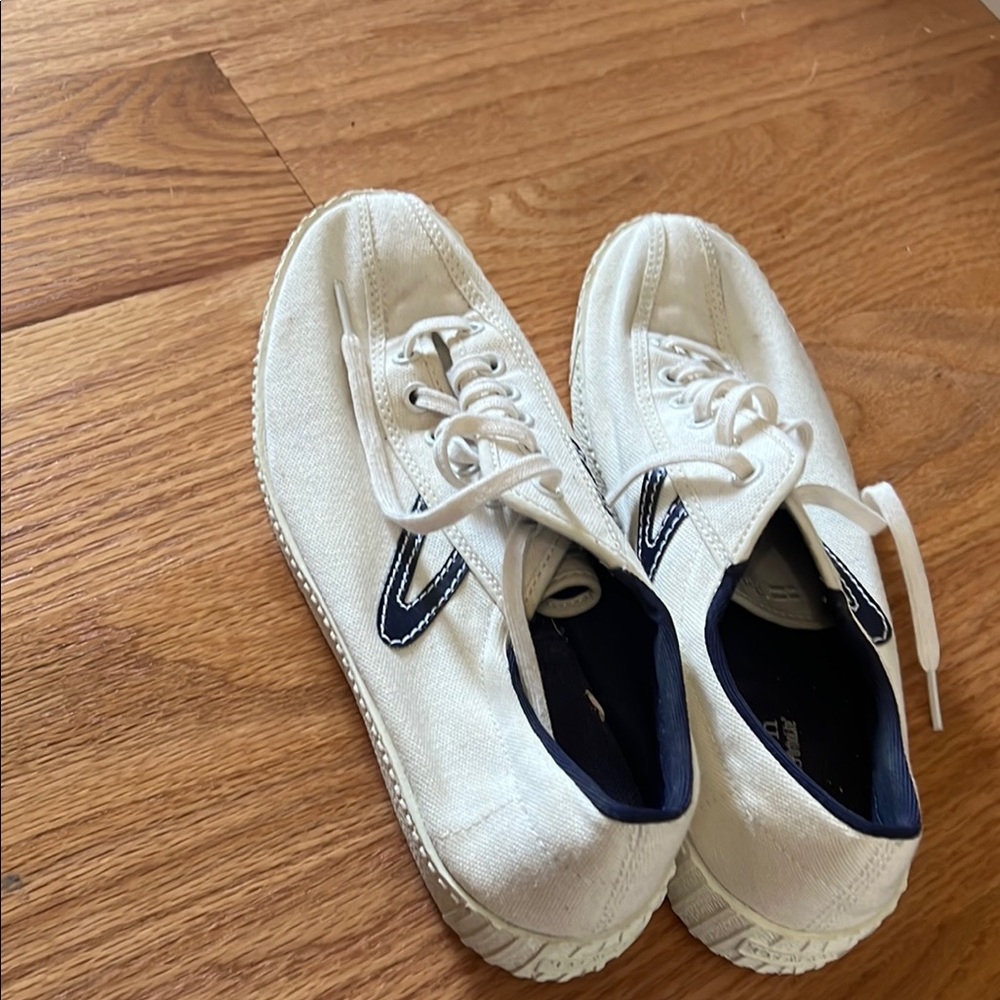 Tretorn White Sneakers Classic Design Versatile